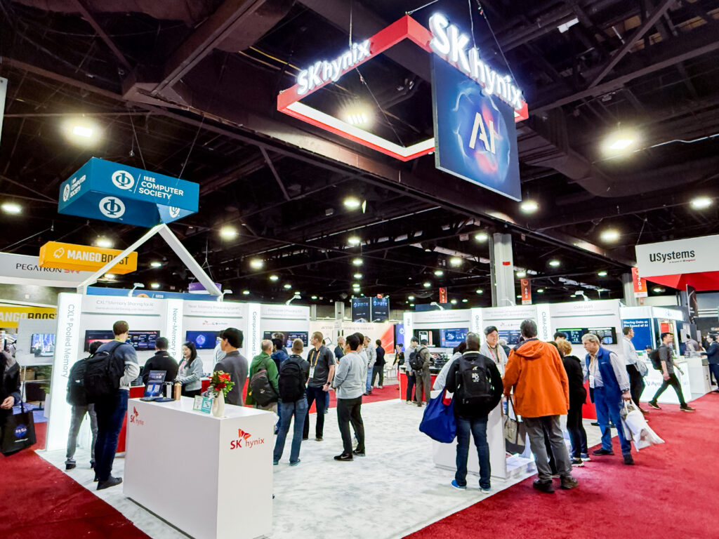 SK hynix’s booth at SC24