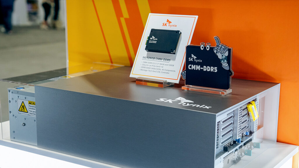 The CMM-DDR5 section highlights the scalability and efficiency of CXL memory