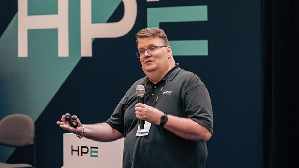 SK hynix’s Alex Kim (first photo), SK hynix America’s Annie Yuan (second photo), and HPE’s Erik Grigson (third photo), delivering a breakout session on handling AI workloads