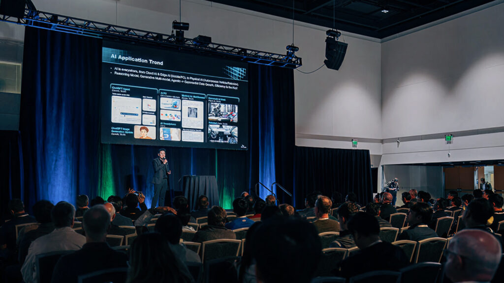 SK hynix shared its industry expertise through presentation sessions