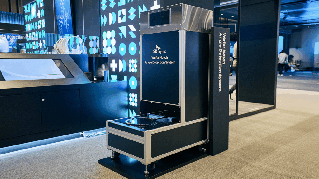 The wafer notch angle detection system